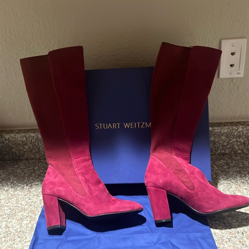 Stuart Weitzman Livia 80 Suede Cranberry Knee Boot NEW IN BOX. Size 8